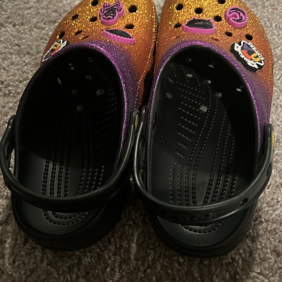 Hocus Pocus Crocs - Picture 2 of 3